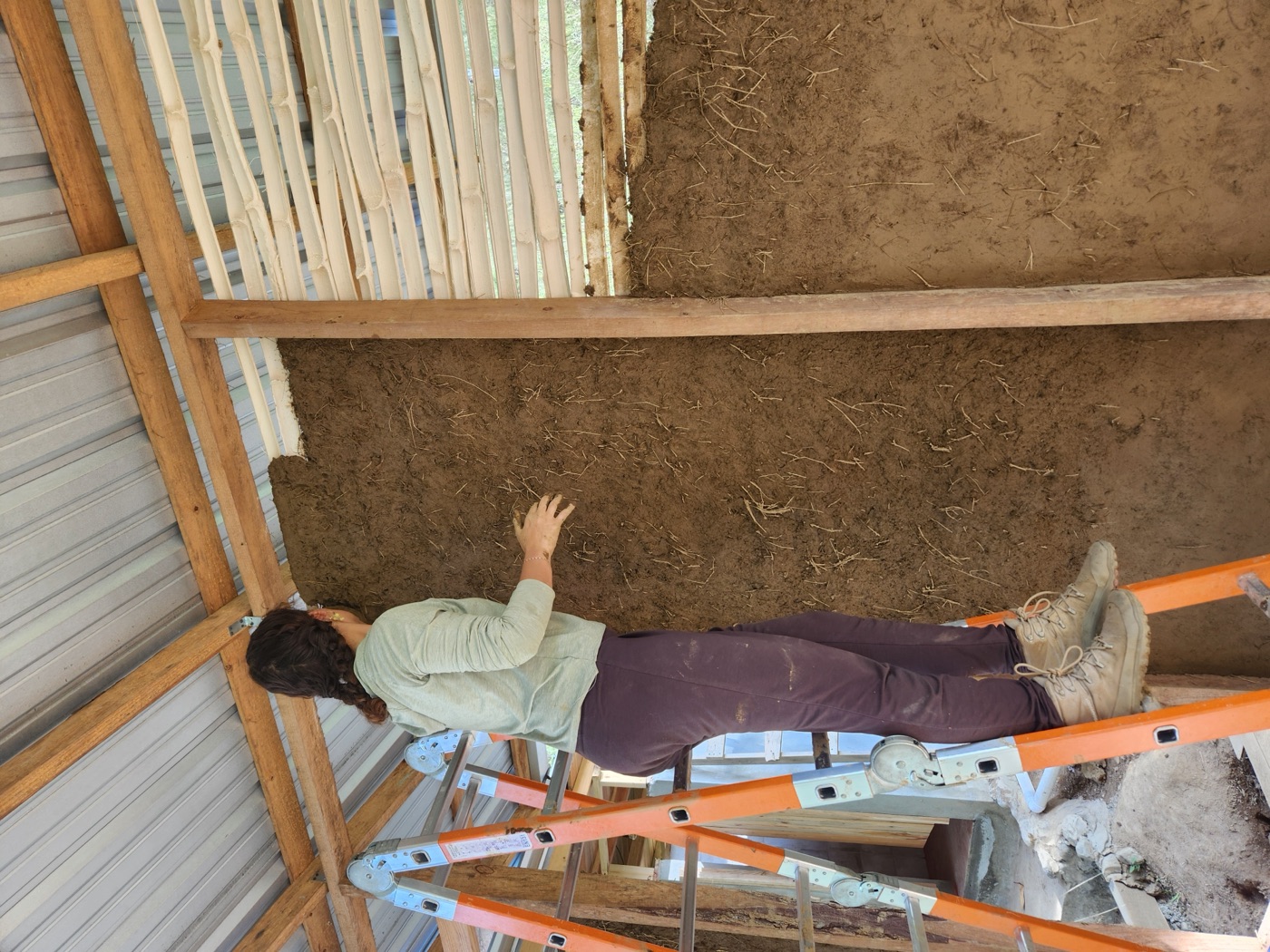 Applying plaster to the wall